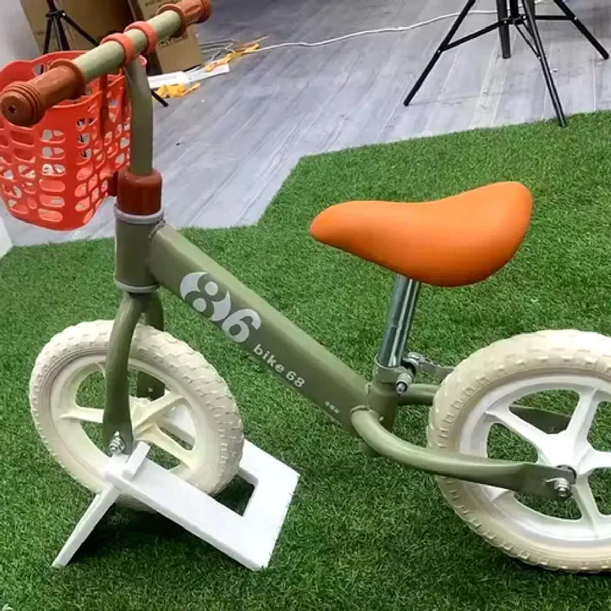 Bicicleta de Equilibrio con Canasto